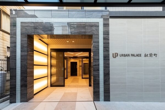 URBAN PALACE 駅前町